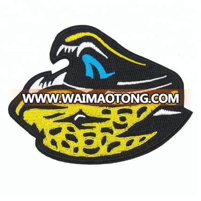 iron on wholesale thailand embroidery patch labels