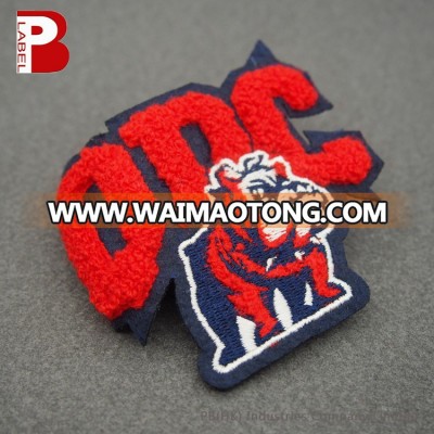 New design chenille embroidery cartoon/letters iron/sew on patch